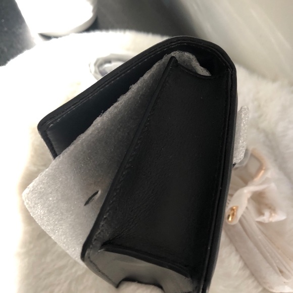 COACH Linear Quilting Belt/Crossbody with chain - Picture 10 of 16